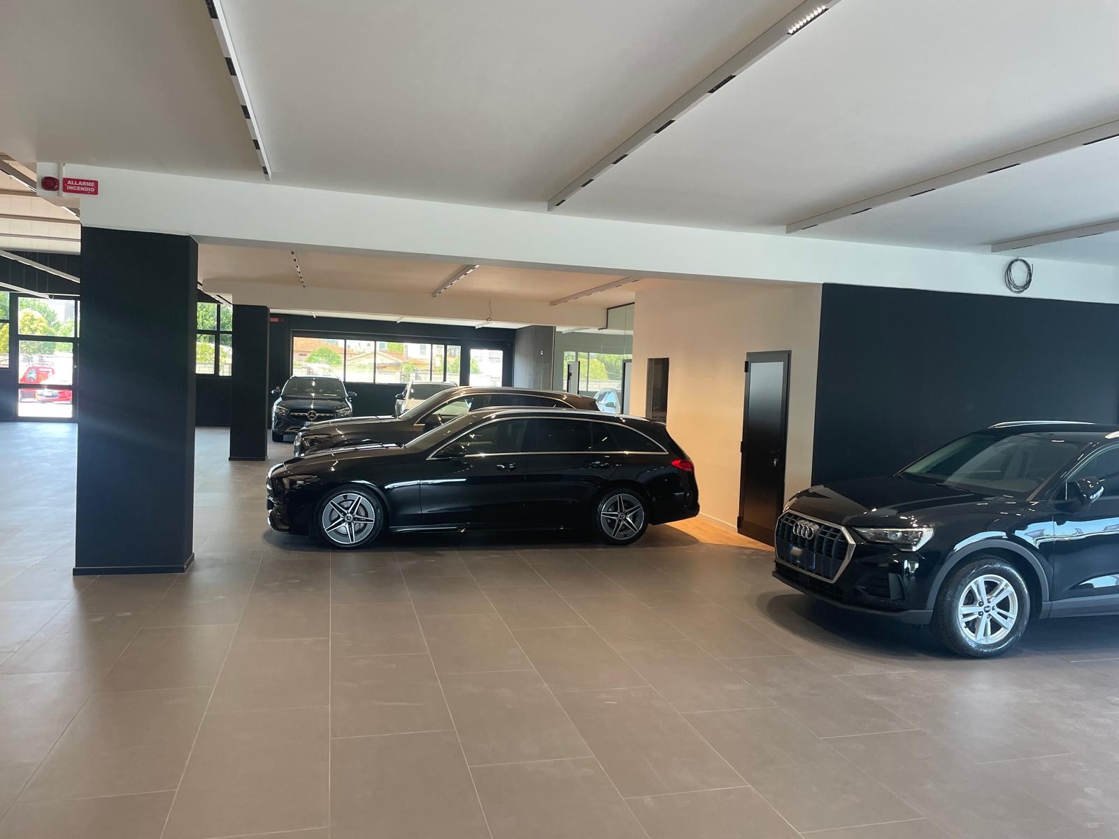Concessionaria Mercedes Cascina